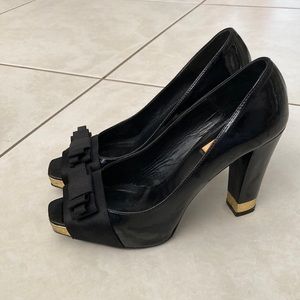 Zara black patent leather platform peep toe pumps with gold detail sz 39 (8)